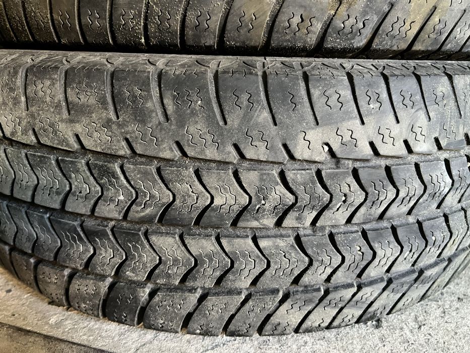 Шини 215/65/16c Semperit зима