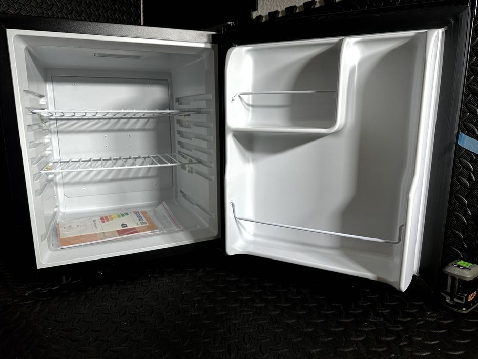 Nowa mini lodówka