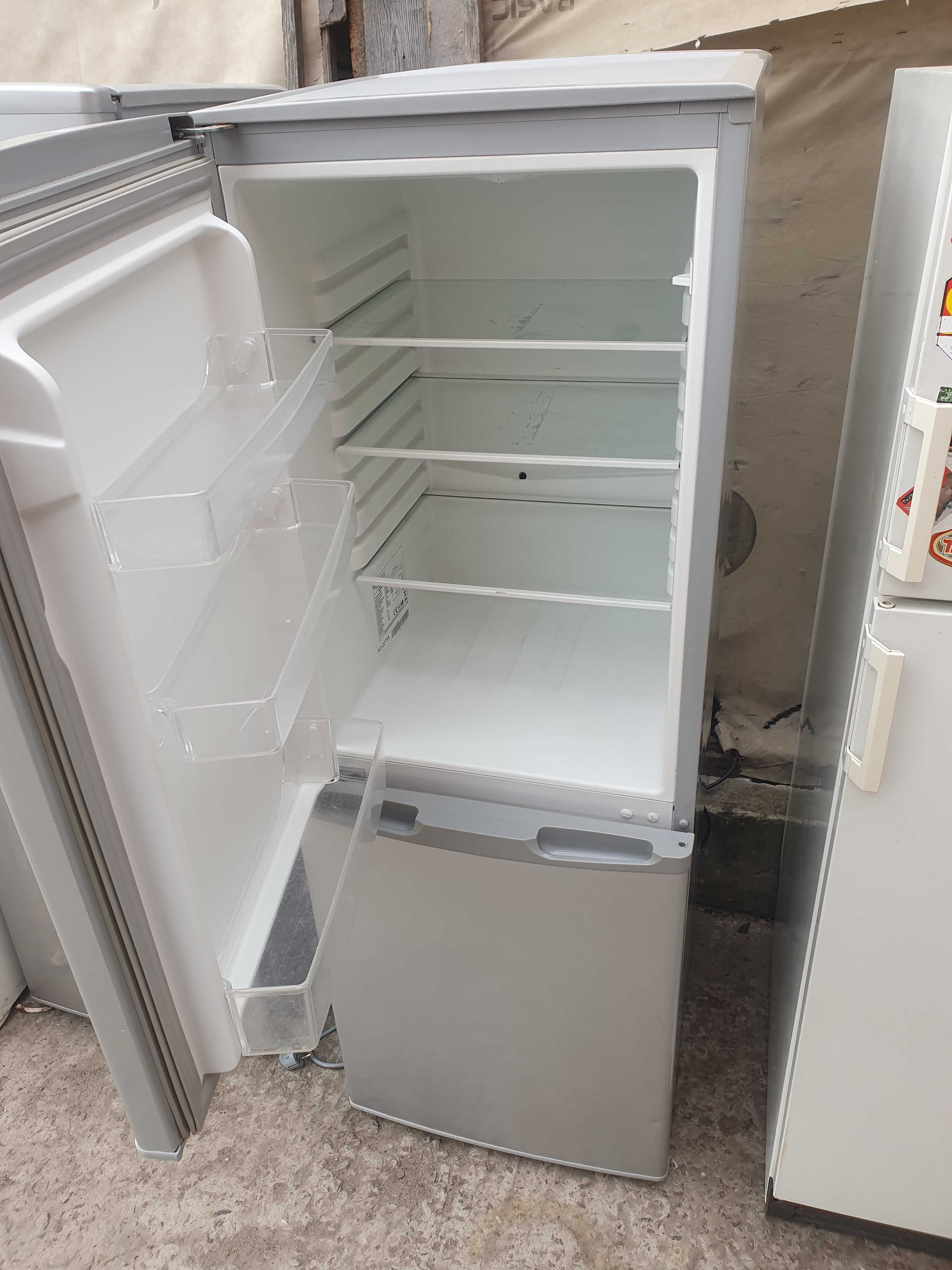 Холдильник з морозилкою для студента від 85 см до 1. 50 см з Європи