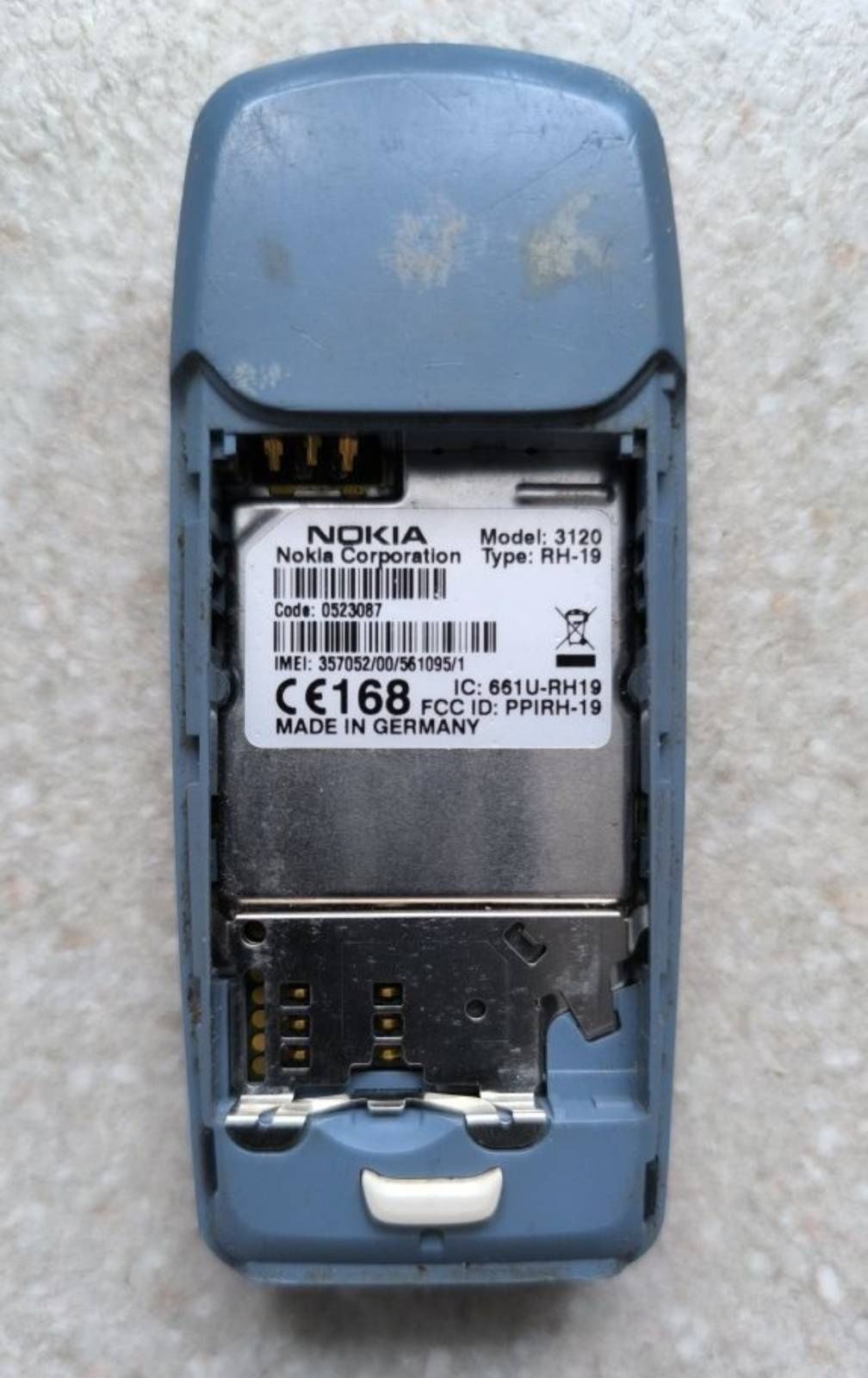 Nokia 3120 type RH-19