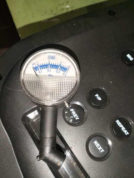 Manometr PRL nowy