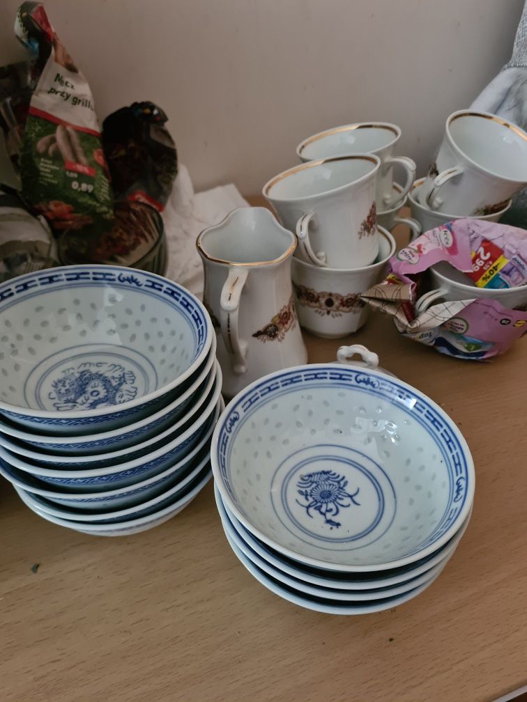 Szkło kieliszki szklanki talerzyki porcelana