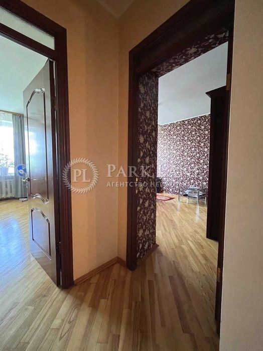 3К Старонаводницька, 8 Печерський р-н Центр