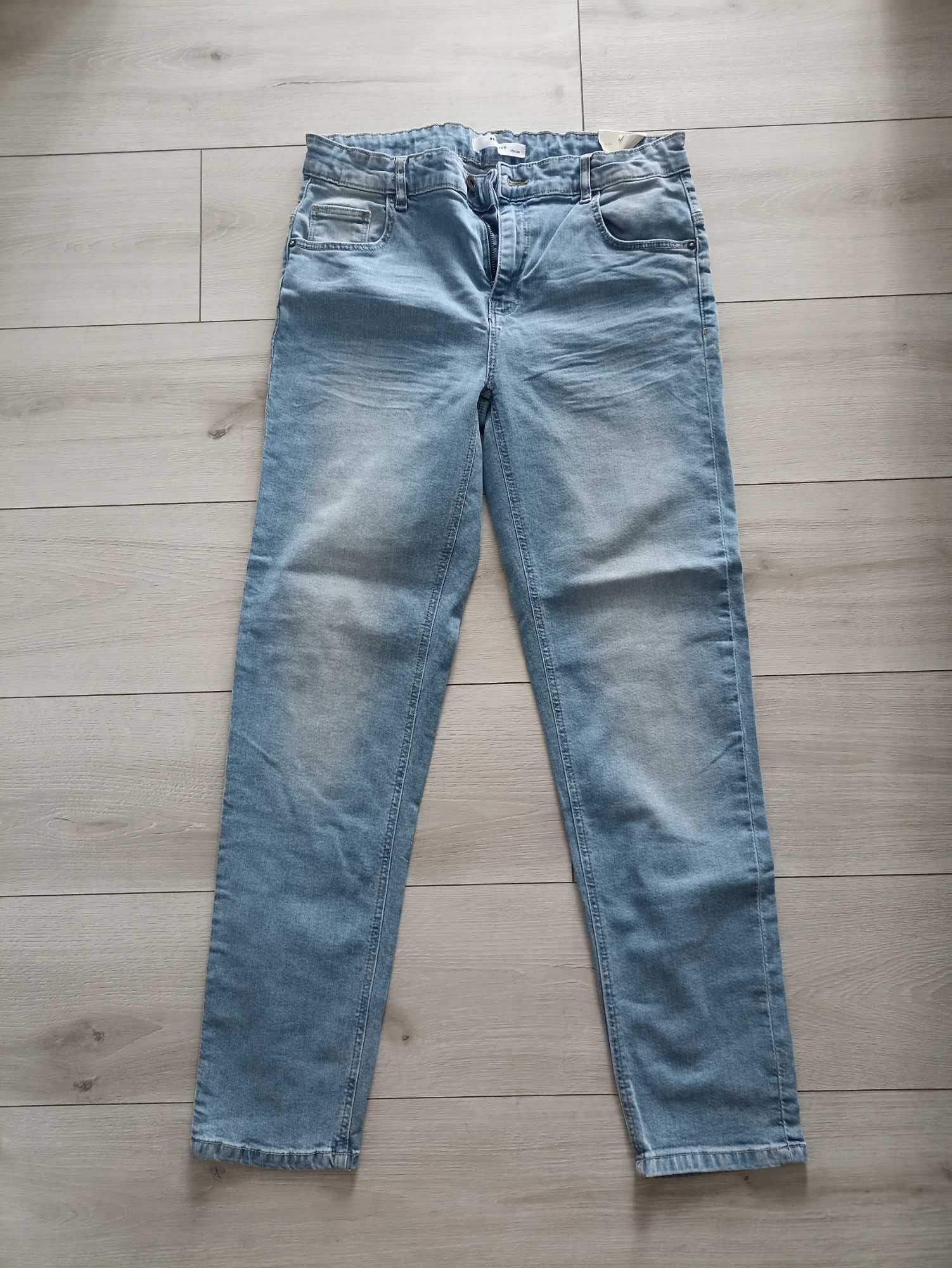 Джинси ф-ми Reserved (Польща),нові,slim,170р,чоловічі