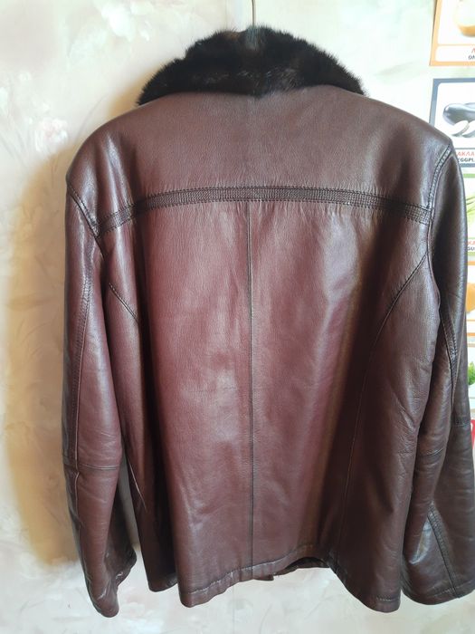 Шкіряна зимова чоловіча куртка