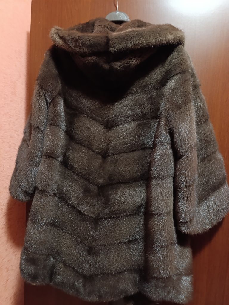 Продам шубу норковую