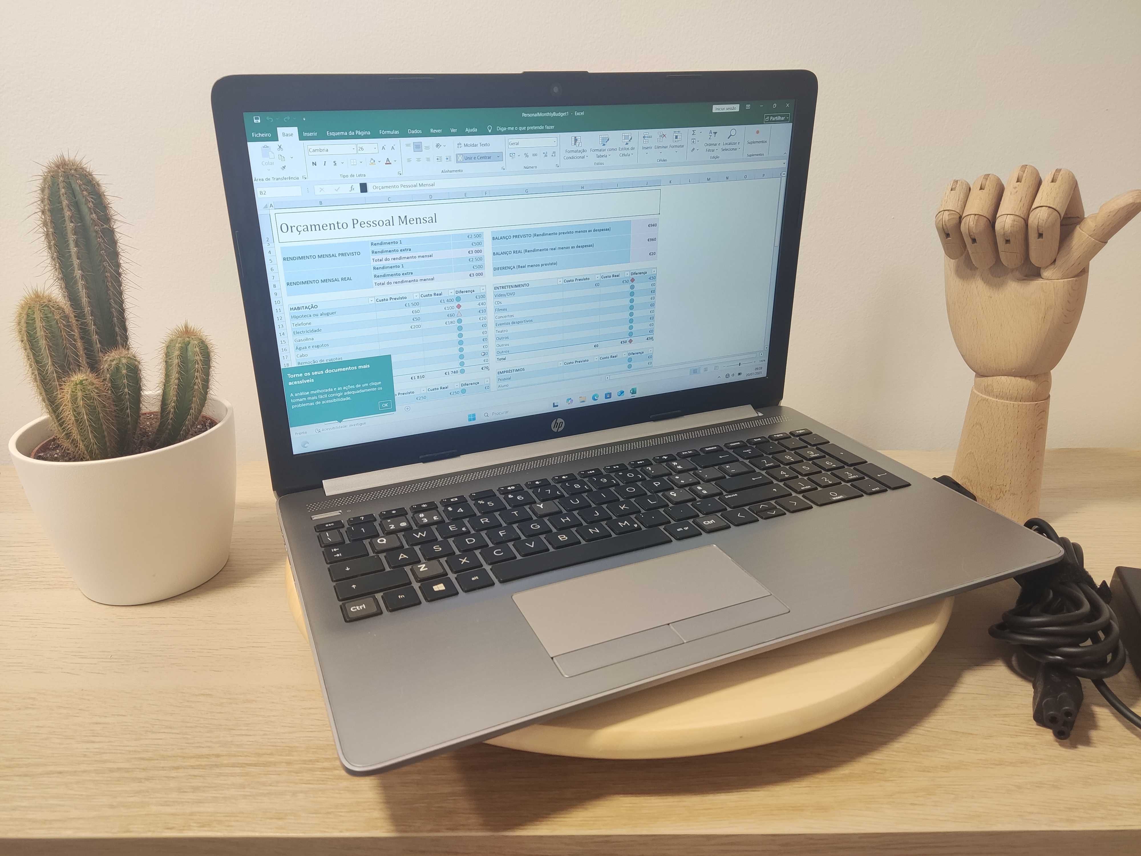 PORTÁTIL TRABALHO | HP 15.6" | 8GB RAM | 250GB SSD | Bateria 3H
