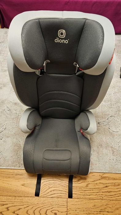 Fotelik samochodowy Diono.
