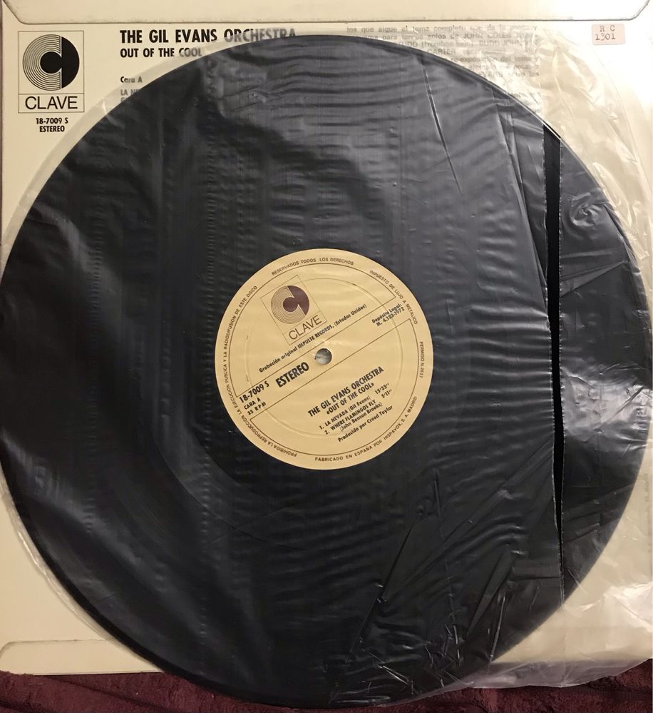 The Gil Evans Orchestra - Out Of The Cool