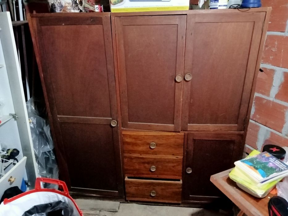 Móvel para arrumação altura 1,56 comp 1,48 fundo 50 cm