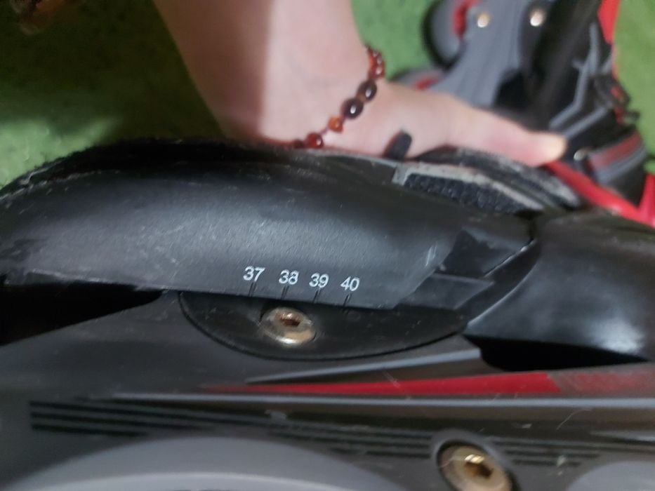 Patins linha 37-40 e capacete