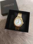 Nowy damski zegarek Versace z pudelkiem