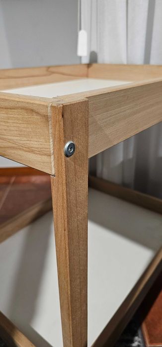 Movel muda fraldas, com esponja