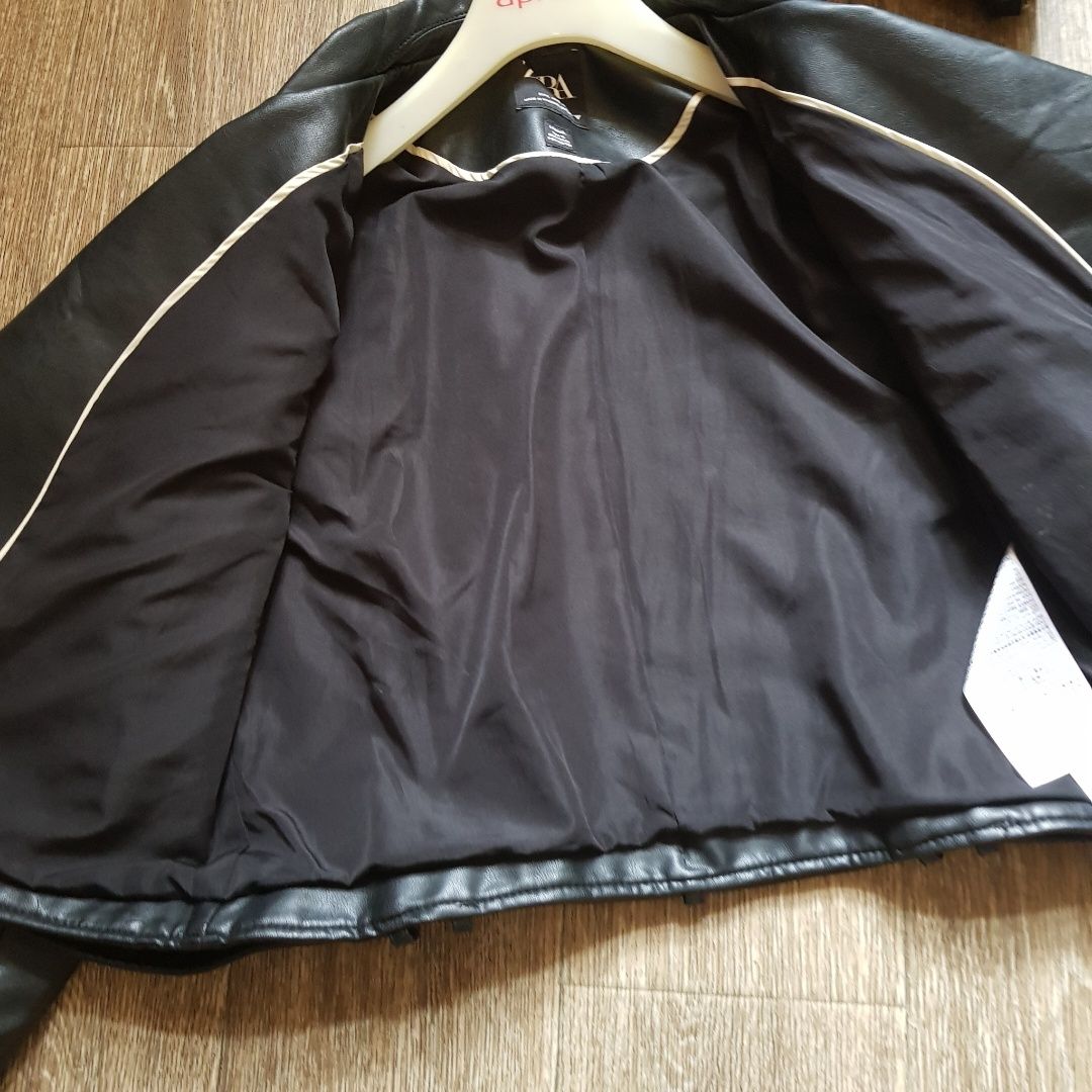 Шкіряна куртка жіноча Zara косуха