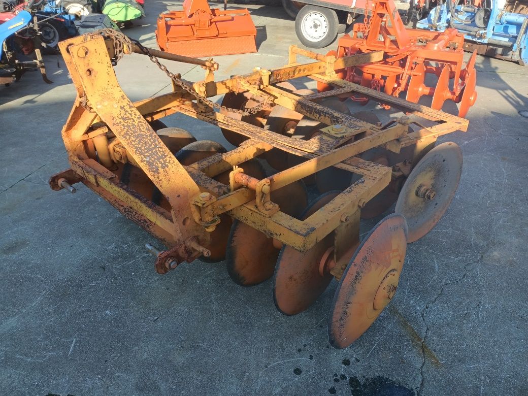 Grade de discos 14-20 faz 1,60 para tractor 30   , 40 cv