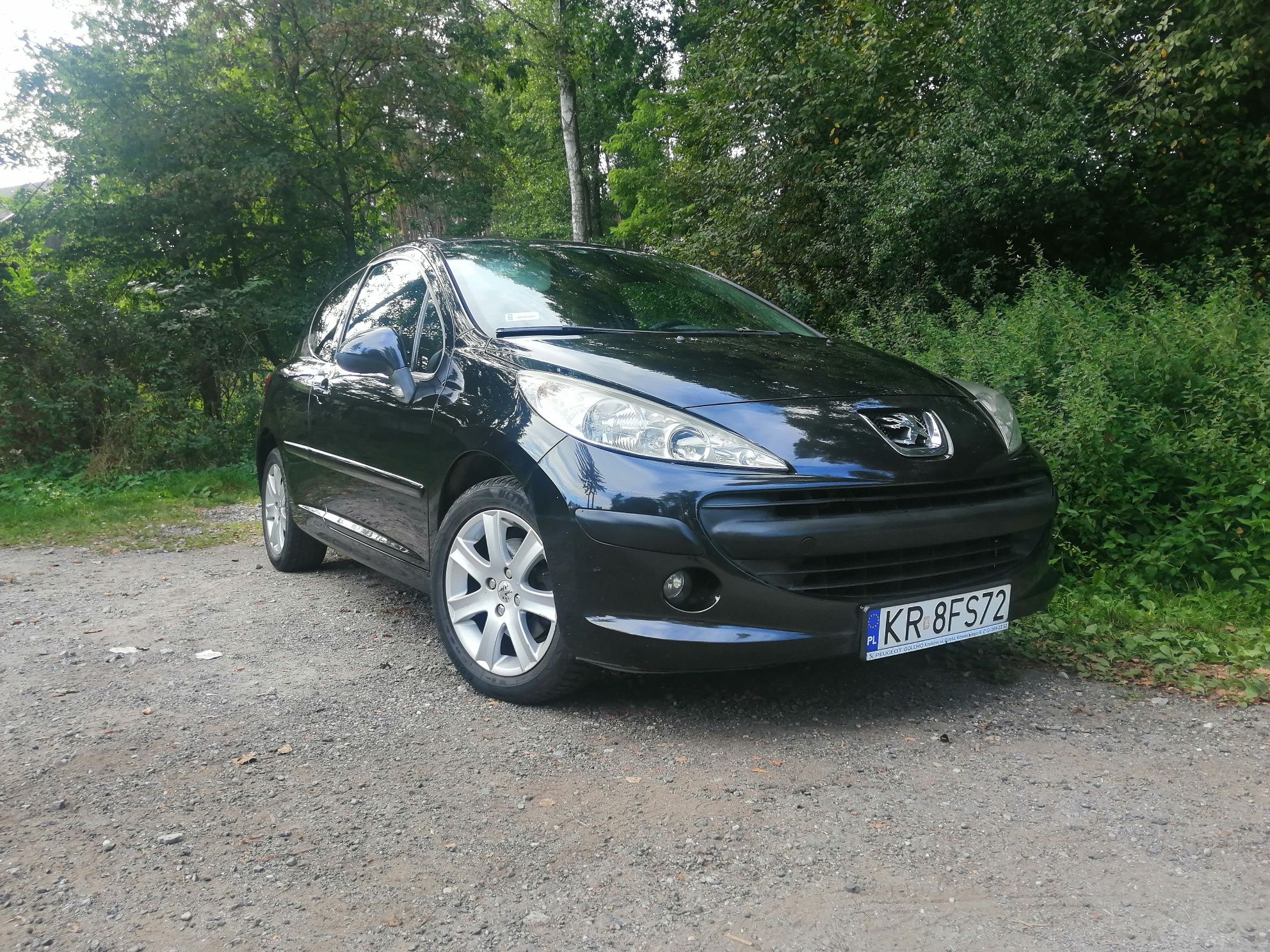 Peugeot 207 1.6 benzyna 2009 3 drzwi