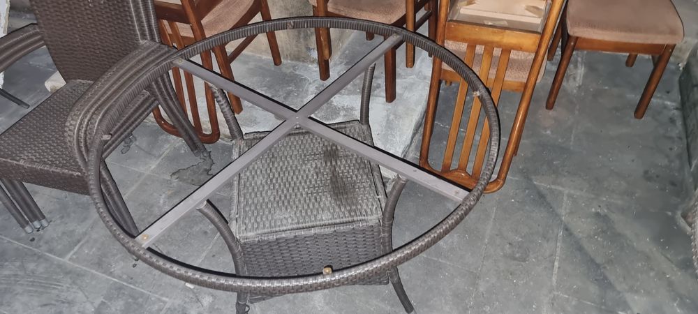 Ратангові столи і стільці