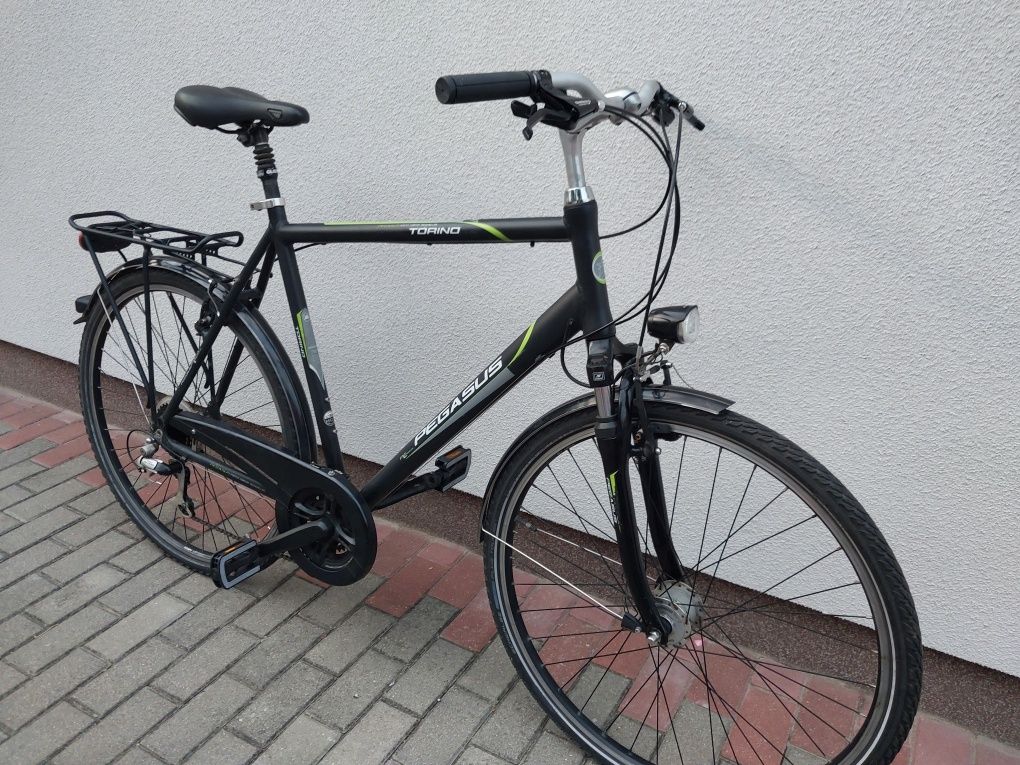 Rower trekkingowy Niemieckiej firmy PEGASUS SHIMANO ALIVIO