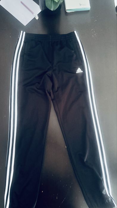 Calças Pretas Adidas