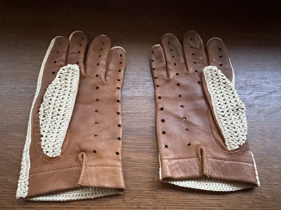 Перчатки с перфорированной кожей