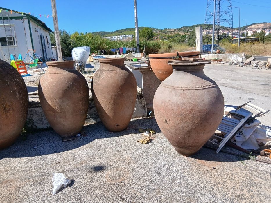 Talhas antigas do vinho e azeite