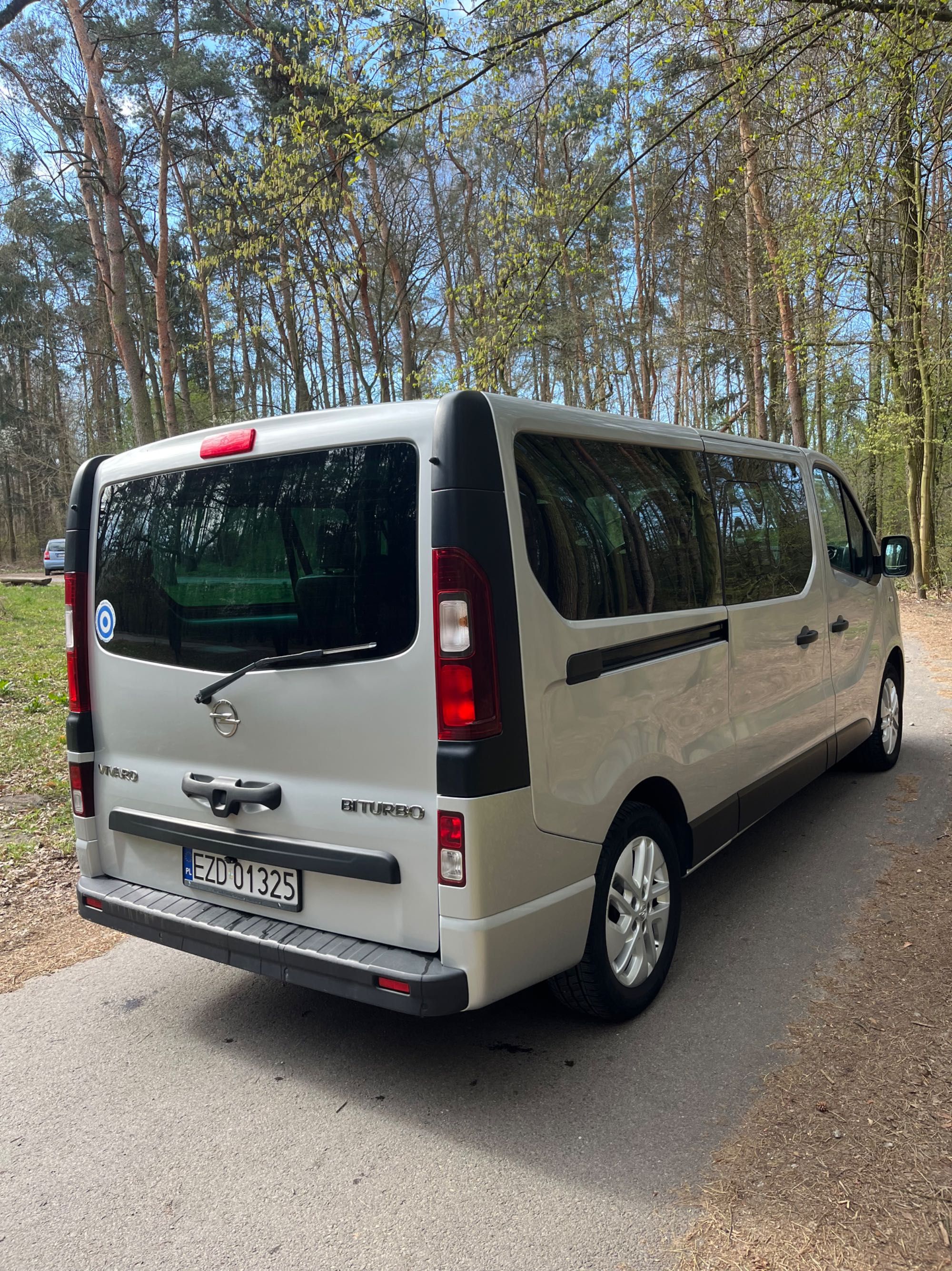 Wynajem busa 9-osobowego