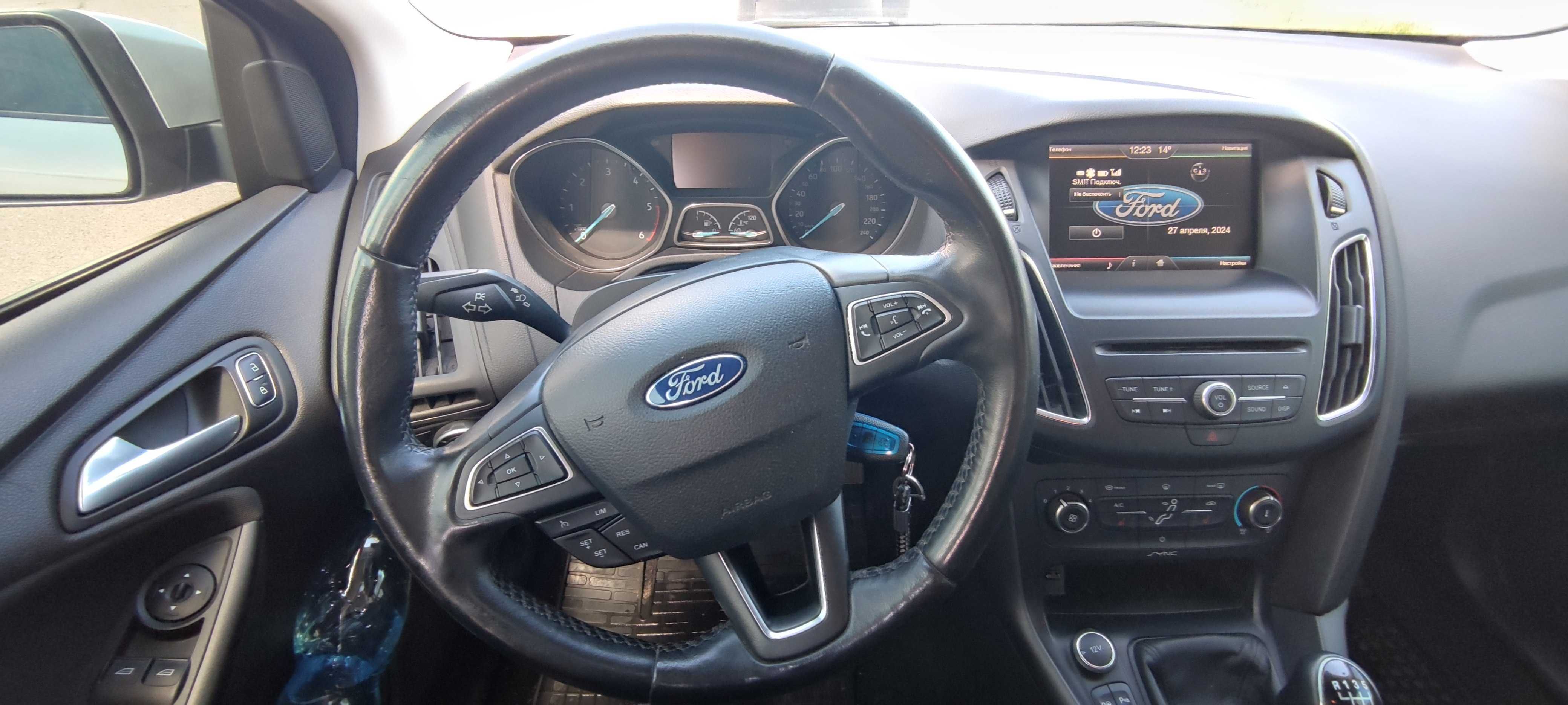 Ford Focus 3 2015г  зимний пакет титаниум