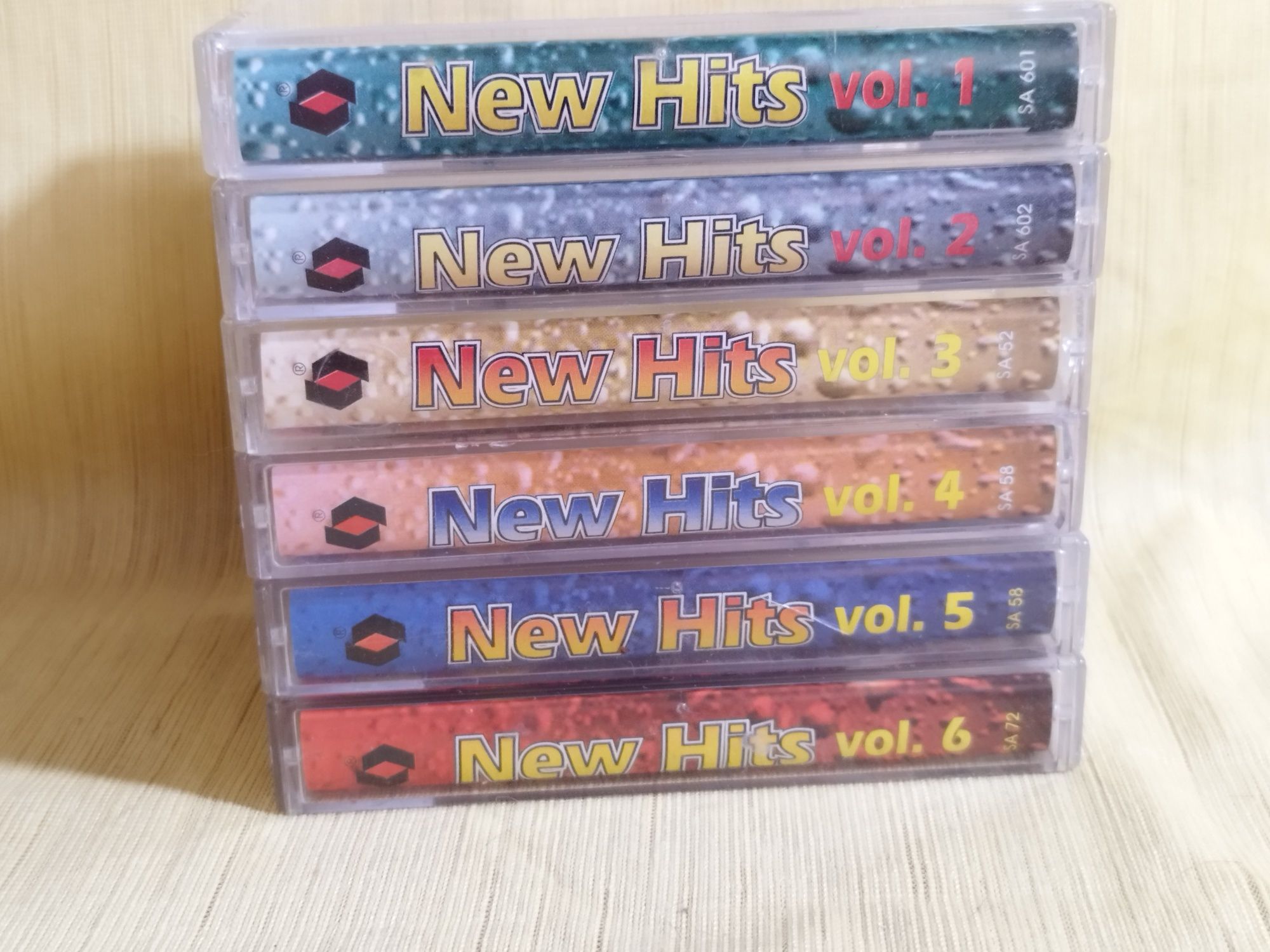 Kaseta magnetofonowa "NEW HITS / COVER VERSION" - 6 szt