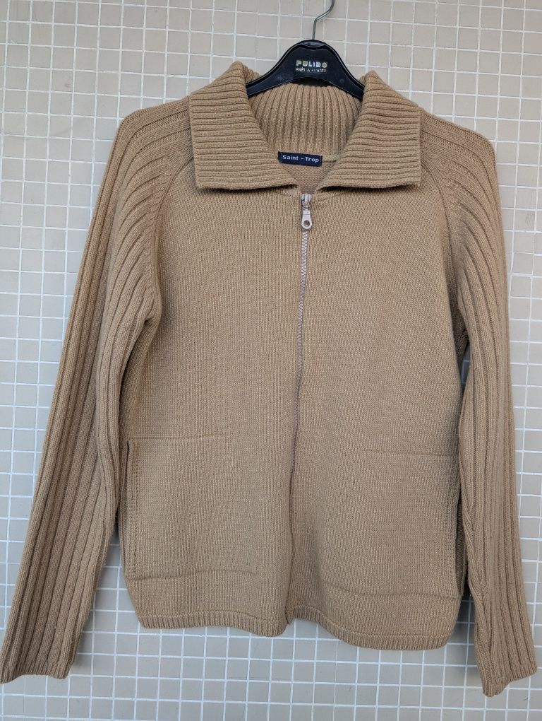 Casaco com fecho, côr beje 80% lambswool e 20% polyamida