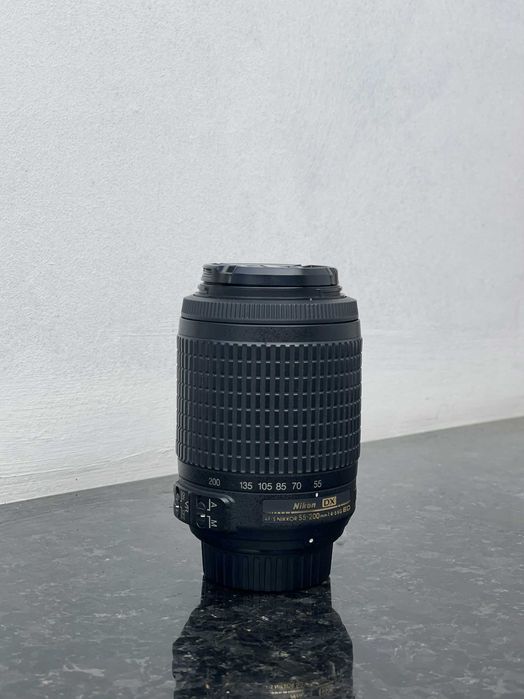 Об'єктив Nikon 55-200 VR
