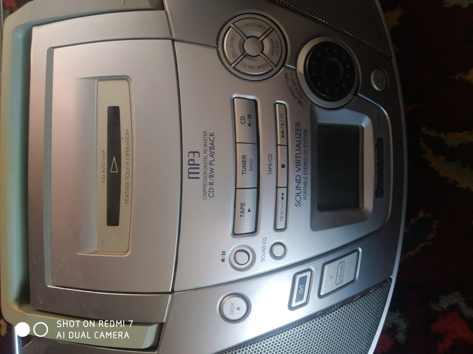 Продам магнитофон Панасоник