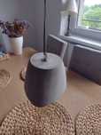 Lampa wisząca. Beton, styl organiczny. 1 żarówka. Klosz.