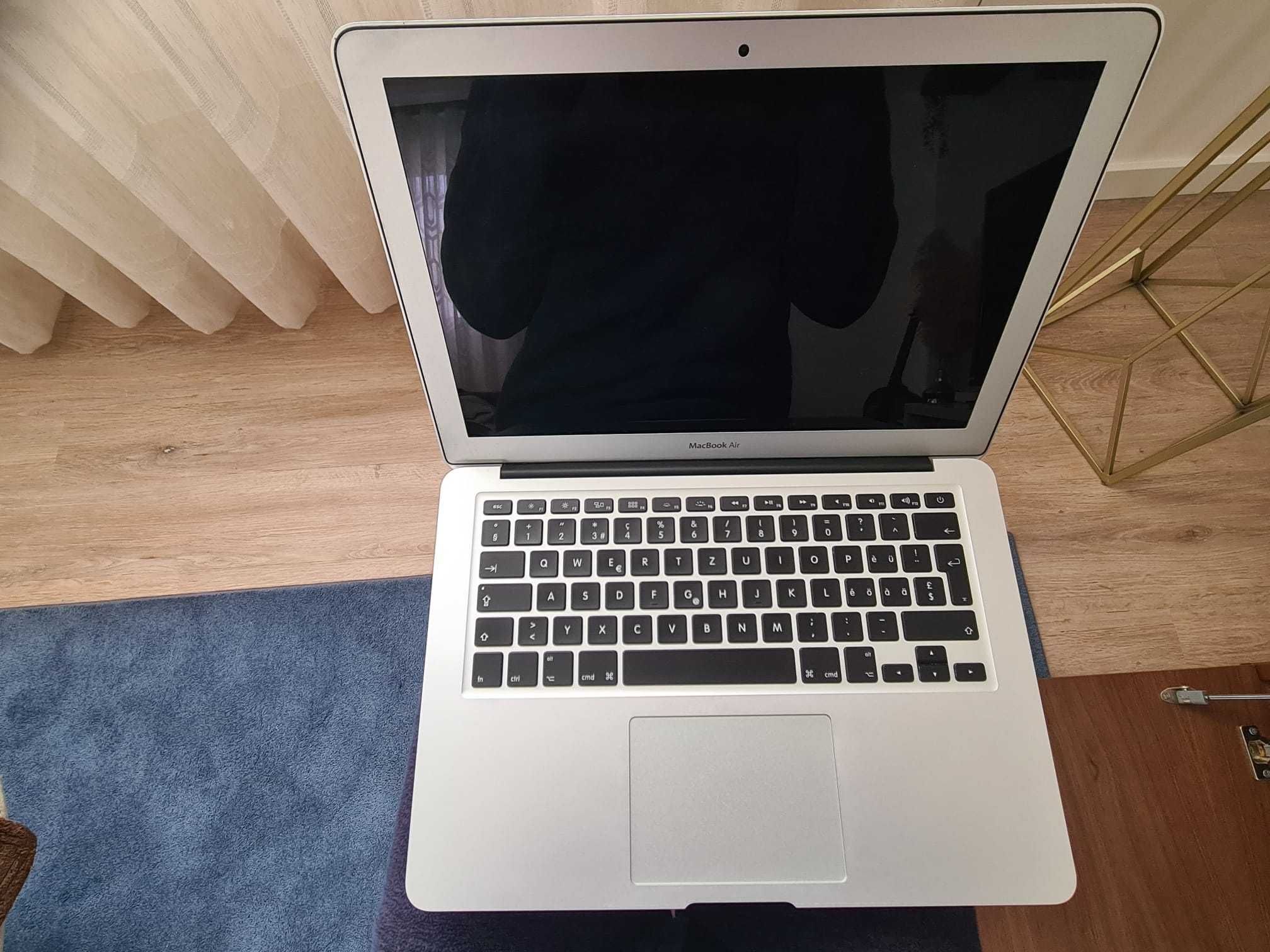 Mac Book Air 13 A1466