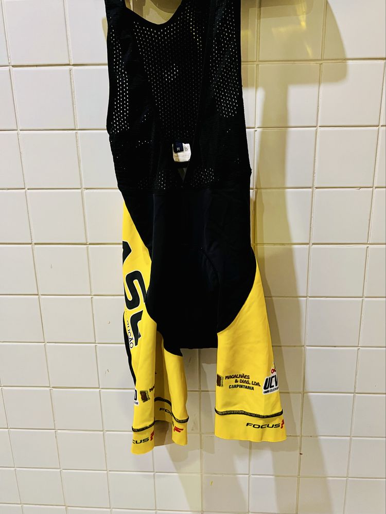 Conjunto ciclismo (calção + jersey)