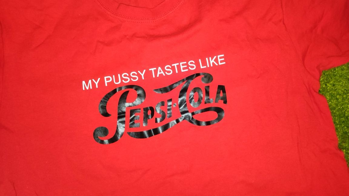 Футболка My pussy tastes like PepsiCola