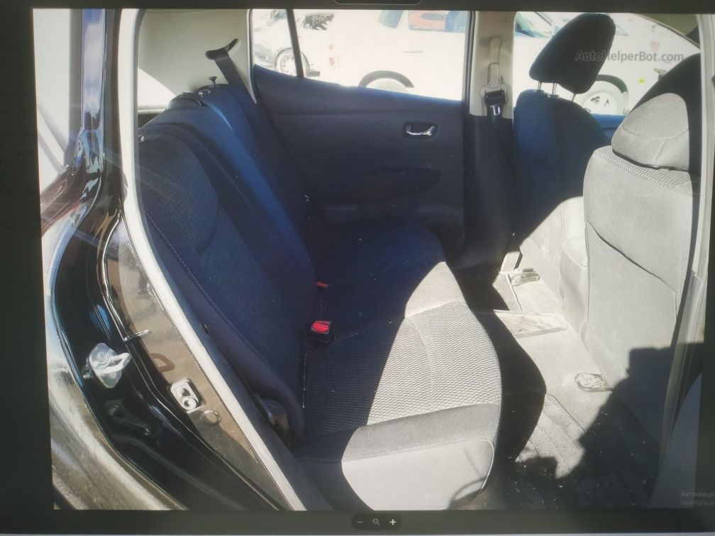 Продаж авто Nissan leaf 2013