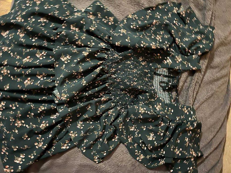 Продаю сукні по договореній ціні