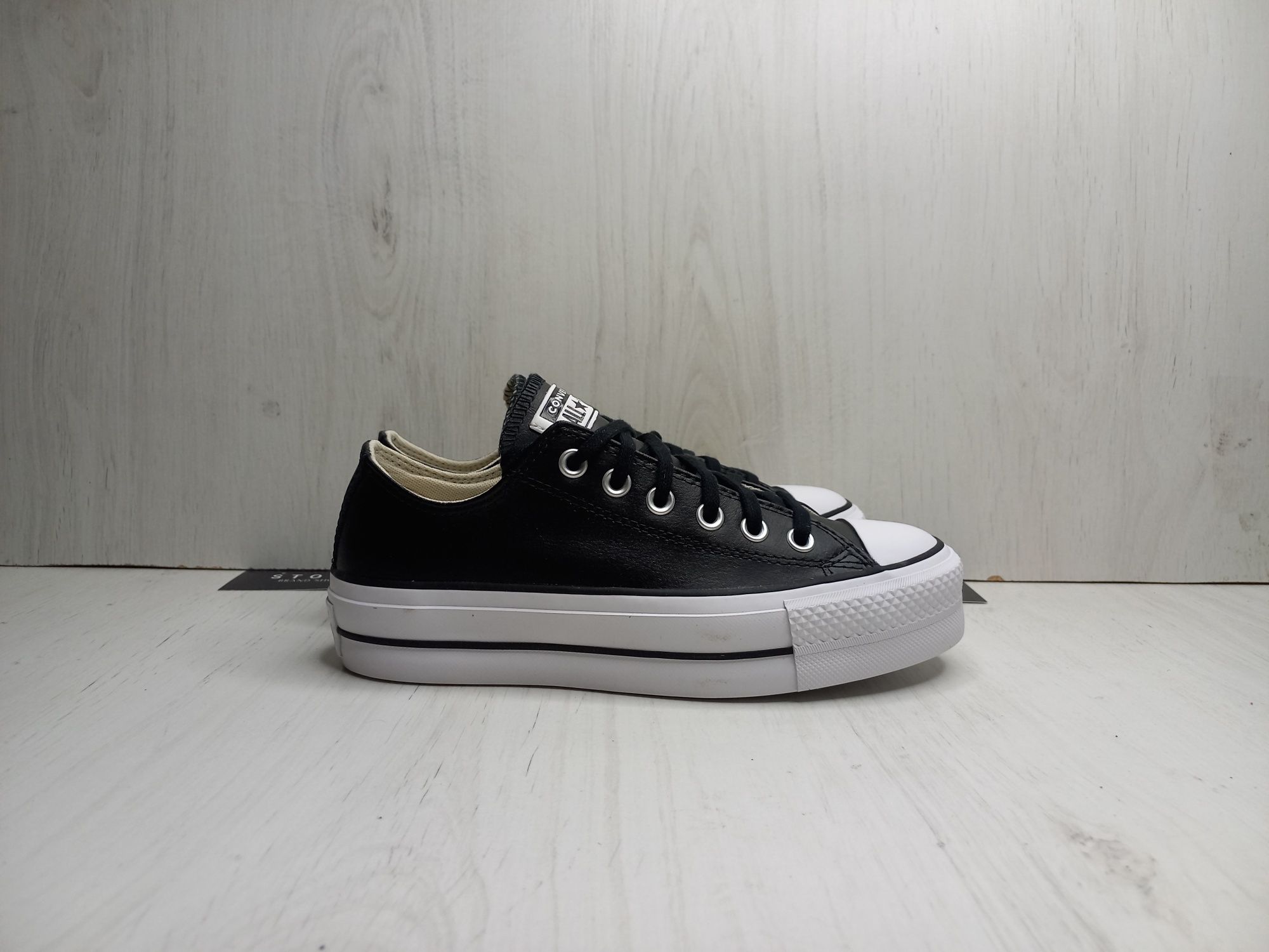 Жіночі кеди низькі Converse Chuck Taylor All Star Lift( оригінал)