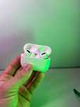 Apple Airpods Pro з підтримкою бездротової зарядки