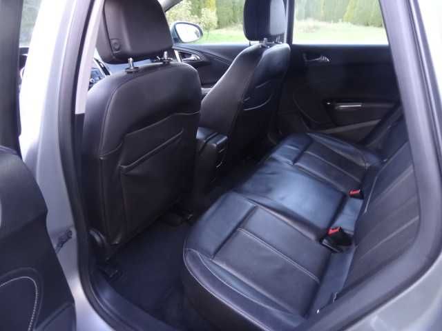 Opel Astra J 2010 rok 1.6 z gazem bardzo doinwestowany