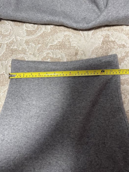 Теплий красивий костюм