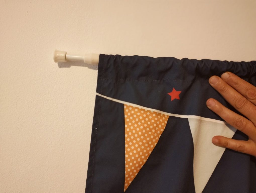 Teatro com varão extensível