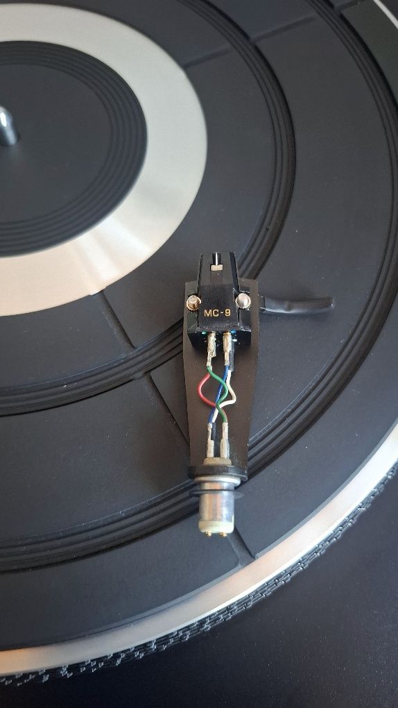 Piękny gramofon Palladium NSP-7000
