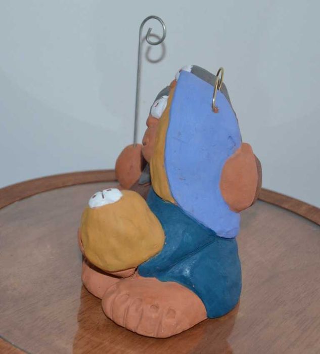 Presépio Monobloco, com três personagens – Peça artesanal em cerâmica
