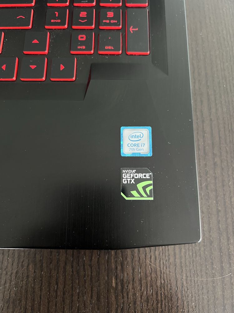 Portátil Gaming HP Omen 17 (Intel Core i7-870H)