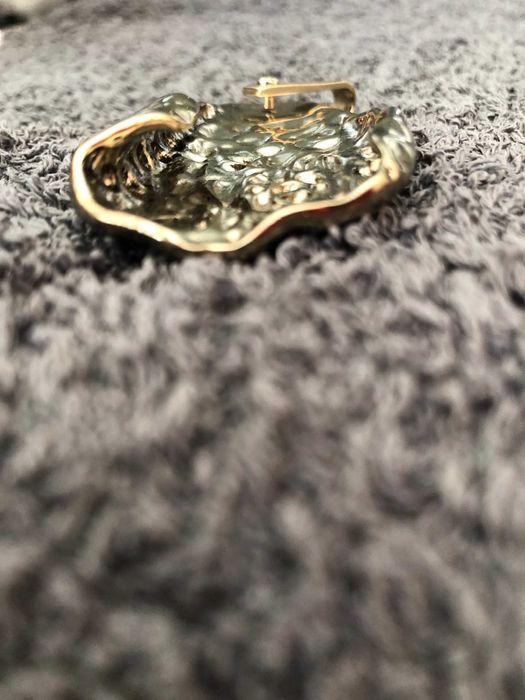 Pingente dourado BIMBA y LOLA