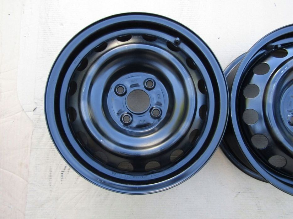 1x Felga 15 Toyota Yaris III IQ 5j 4x100 ET39 / oryginał