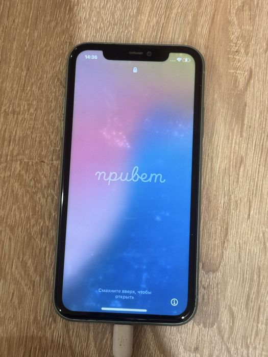 Телефон iphone 11 128 GB black green