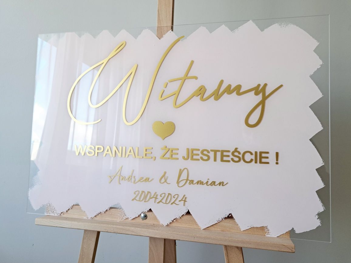Tablica powitalna pleksi złoty napis Podkład pudrowy róż wesele ślub
