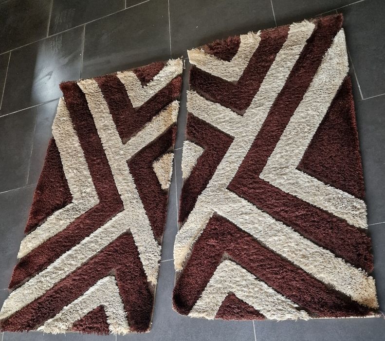 Vendo 2 tapetes 1m40cm por 80cm